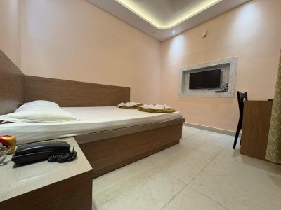 WhatsApp Image 2025-11-13 at 19.49.37