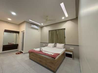 WhatsApp Image 2025-11-13 at 20.01.56